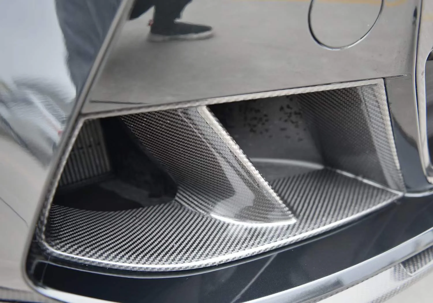 Carbon fiber bumper inlets for G8X